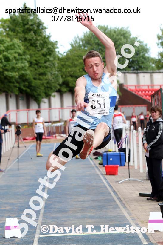 Senior men, North East Track and Field Champs., Gateshead. Photo: David T. Hewitson/Sports for All Pics